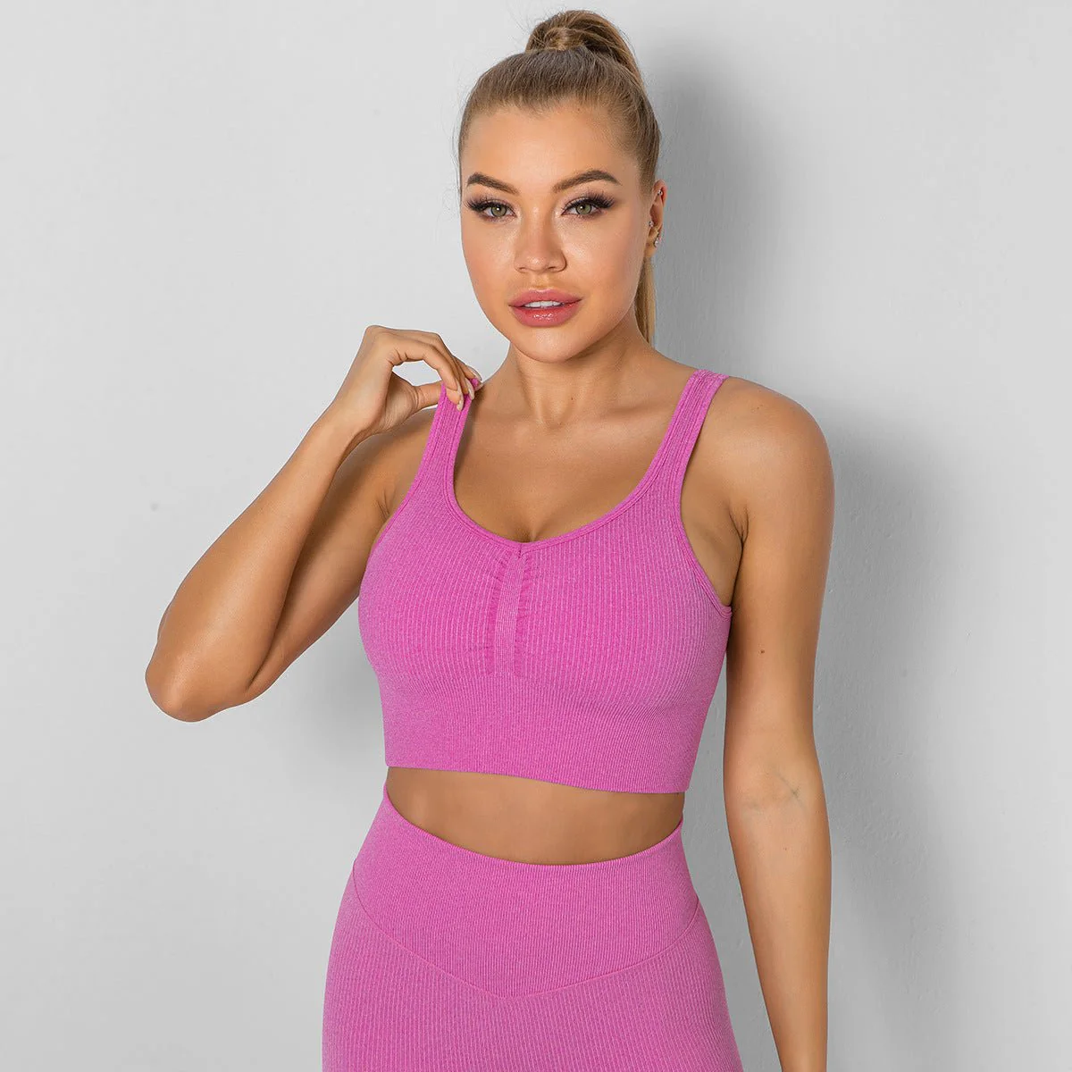 SEAMLESS SPORTS BRA - Image 11