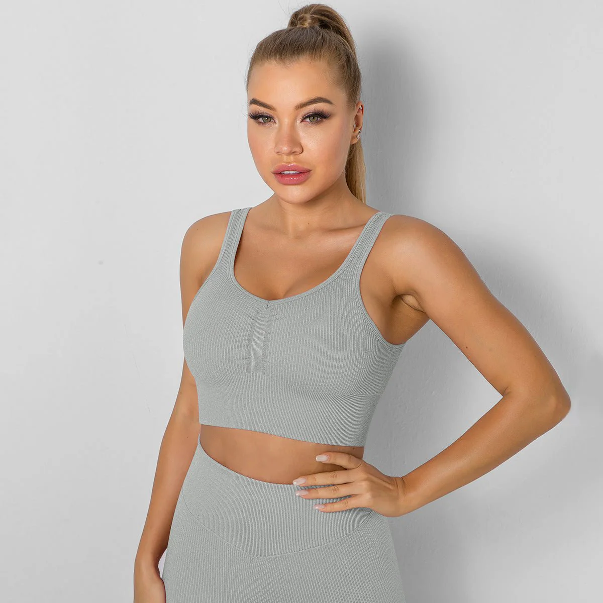 SEAMLESS SPORTS BRA - Image 9