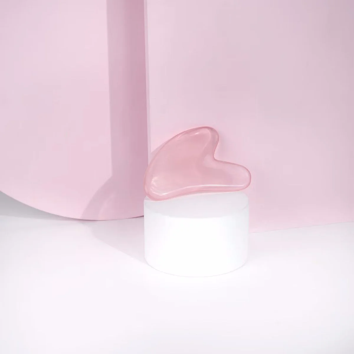 GUA SHA & RESIN ROLLER SET FOR FACE LIFT & WRINKLE REMOVER - Image 4