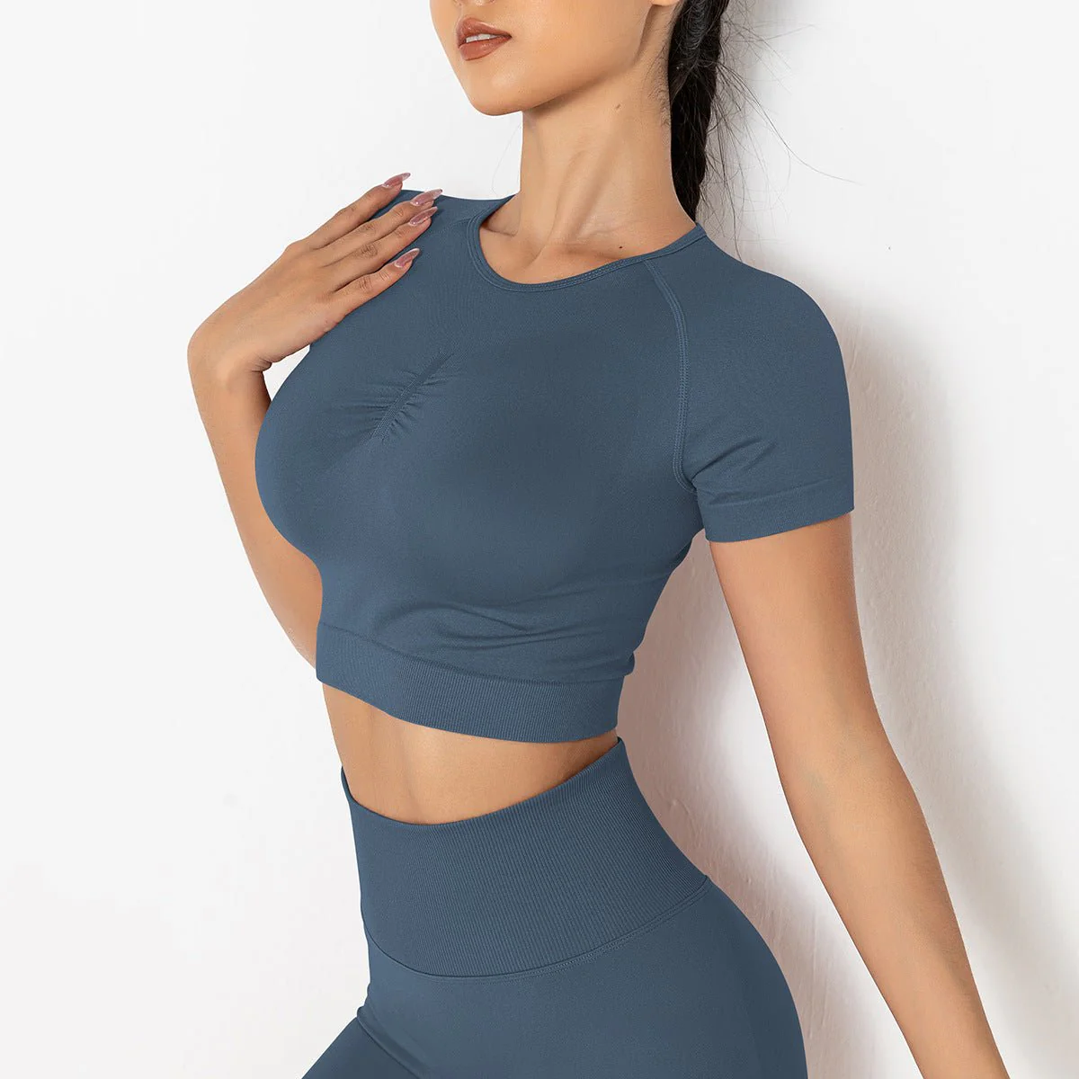 SEAMLESS SPORTS TOP - Image 10
